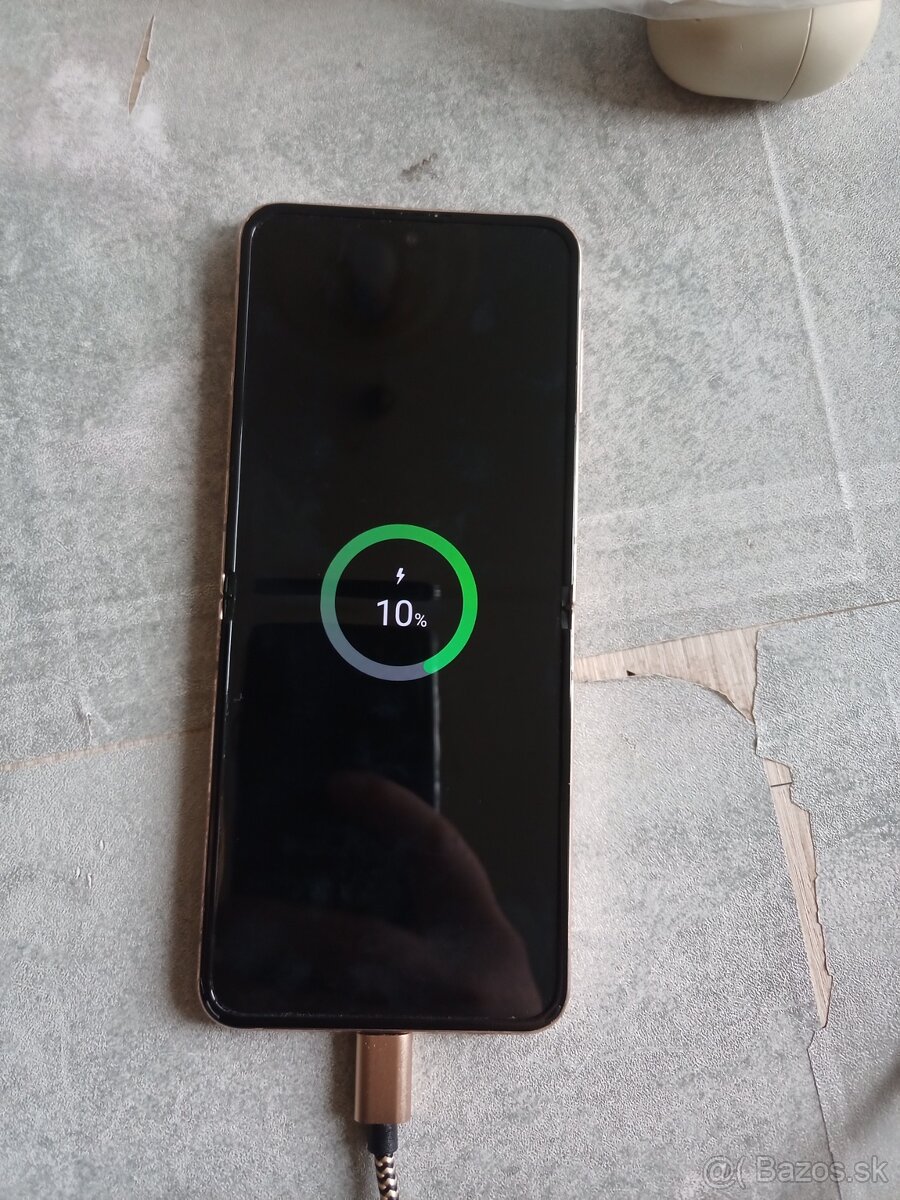 Samsung Galaxy Z Flip 4