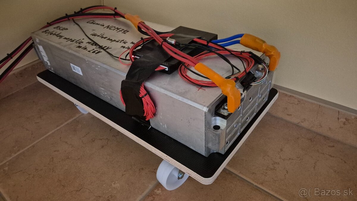 Predám bateria 6,85kWh do 24V systému.