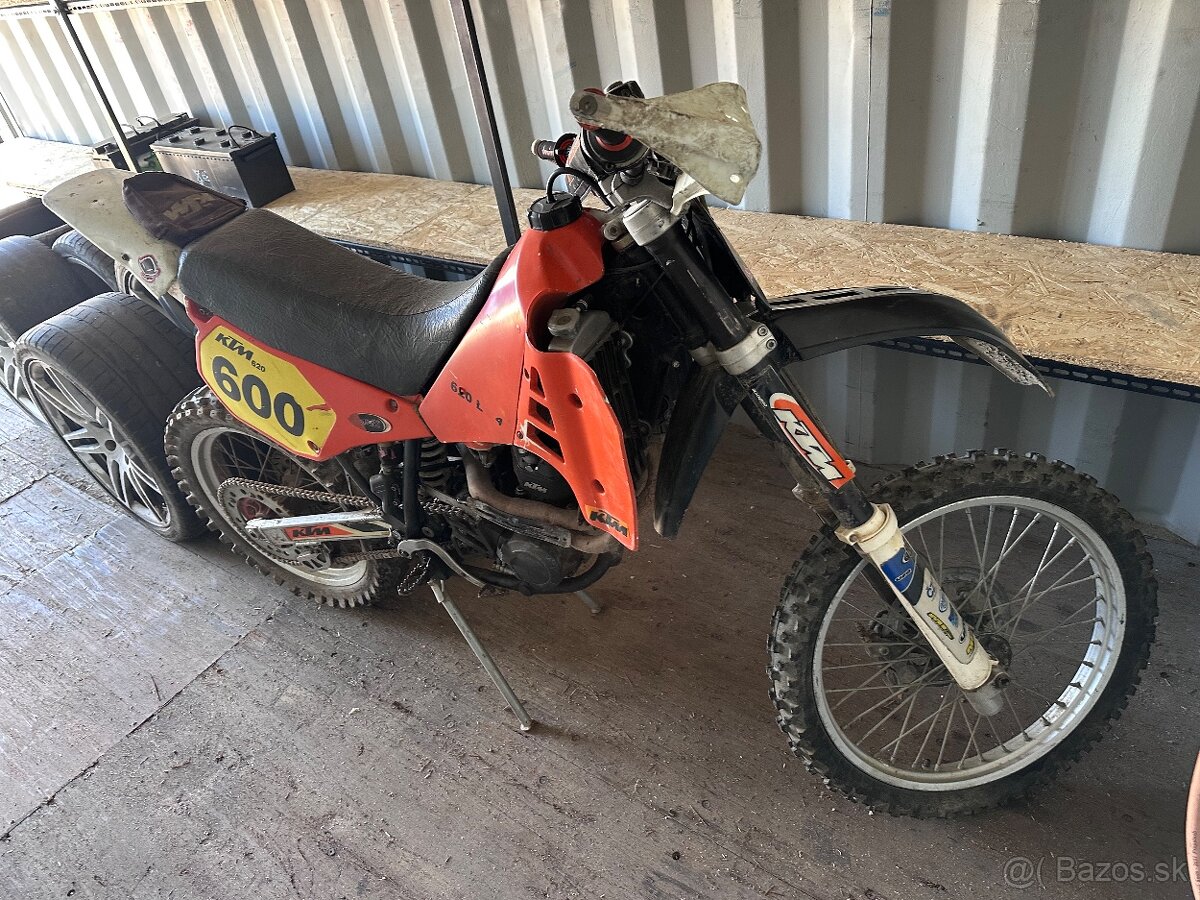 KTM