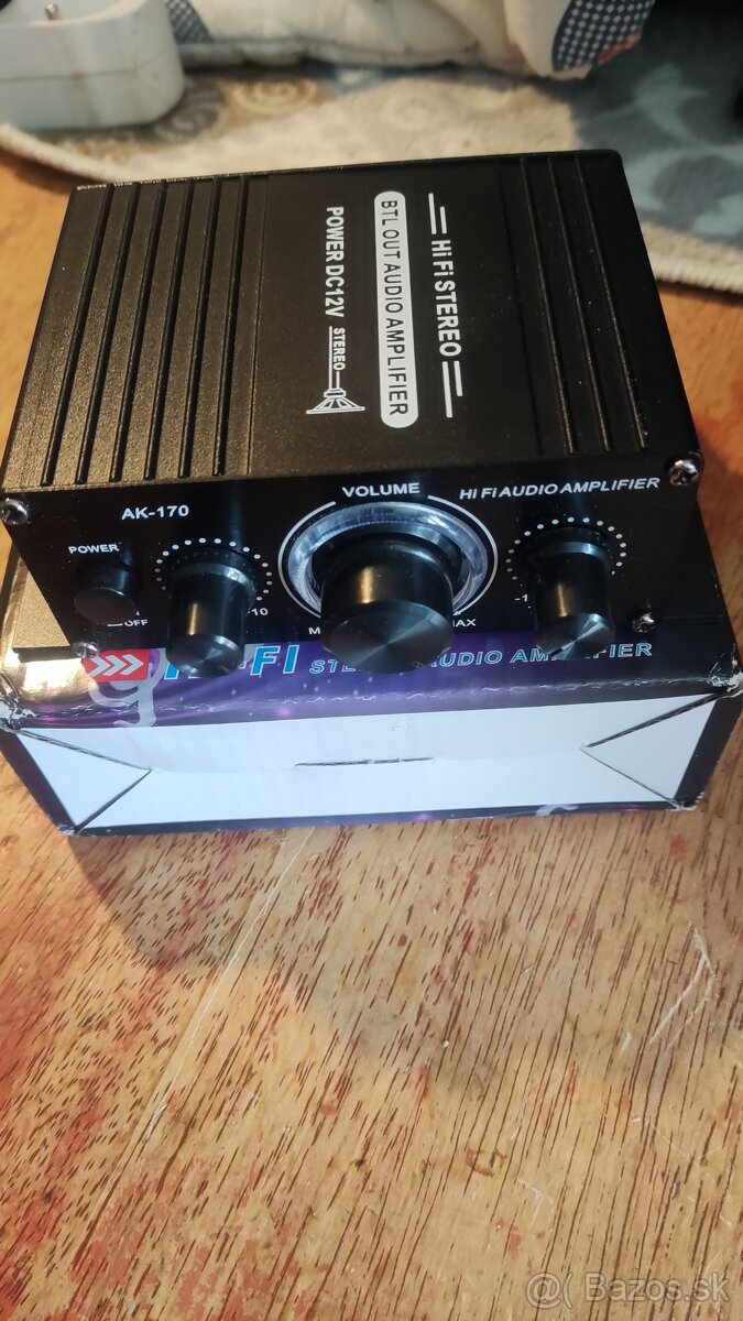 Mini auto zosilňovač AK170 200WX2 max