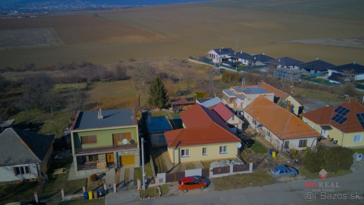 Na predaj útulný rodinný dom v Janíkovciach