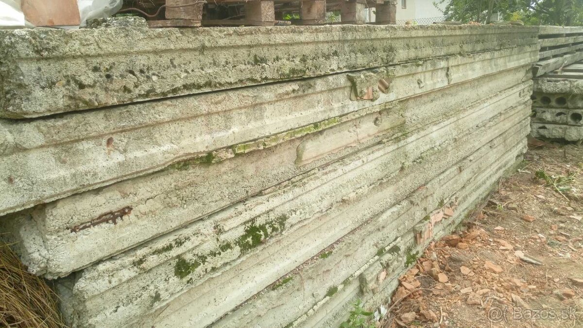 Stropné panely
