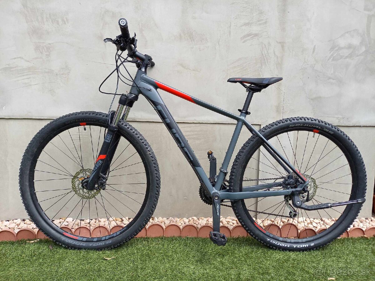 Horský bicykel Cube