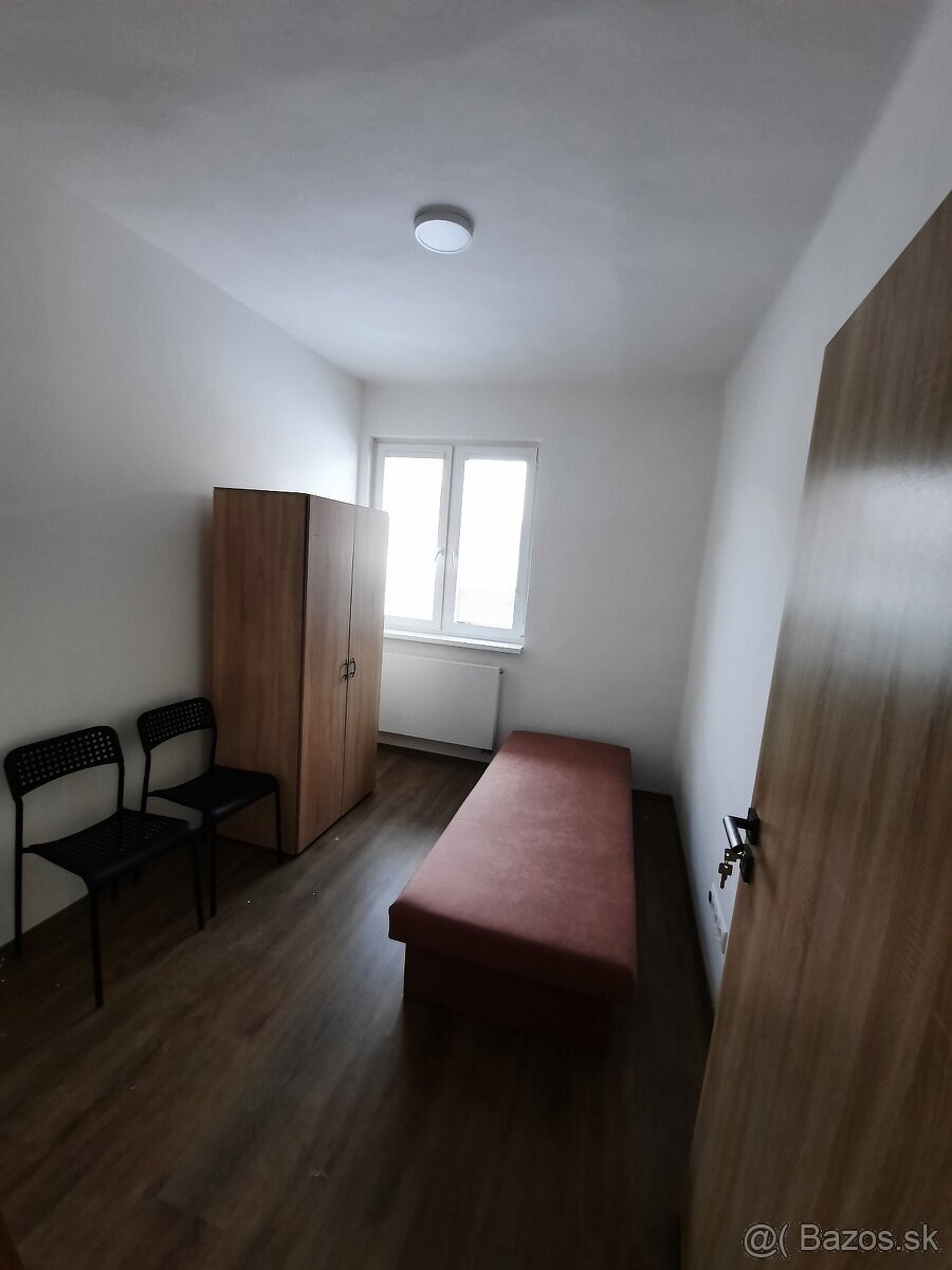 Izba na prenájom v Komárne