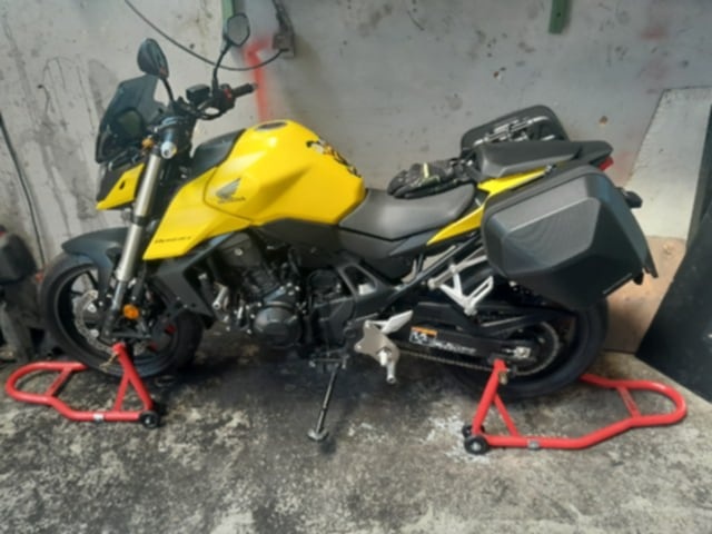 Honda Hornet CB 750 Rok 4/2024 - 1. Majitel