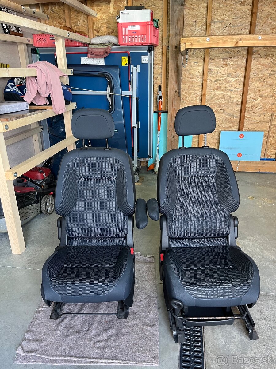 Predné sedacky Citroën Berlingo