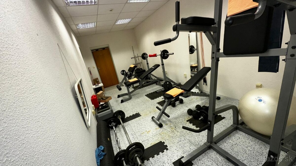 Predaj celej zostavy posilňovacích strojov/zariadení