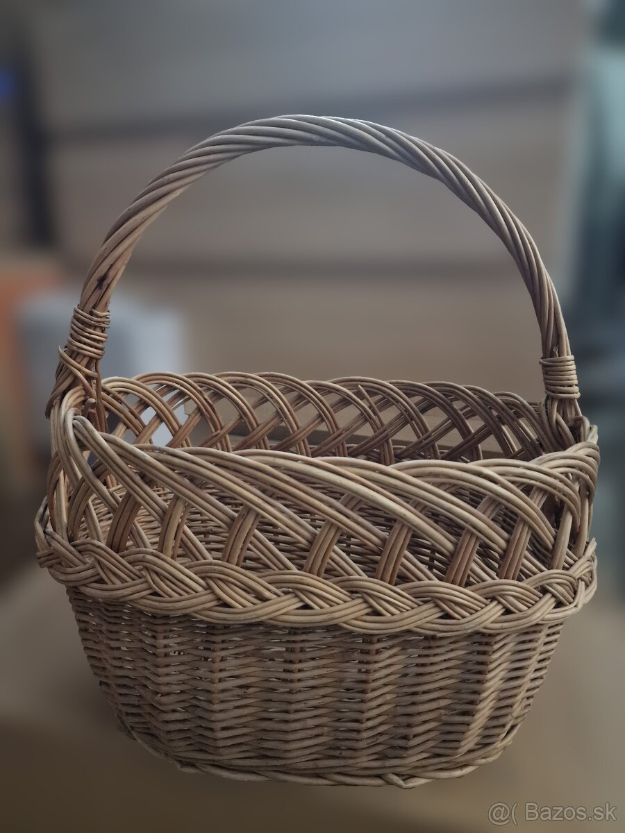 Prútený košík