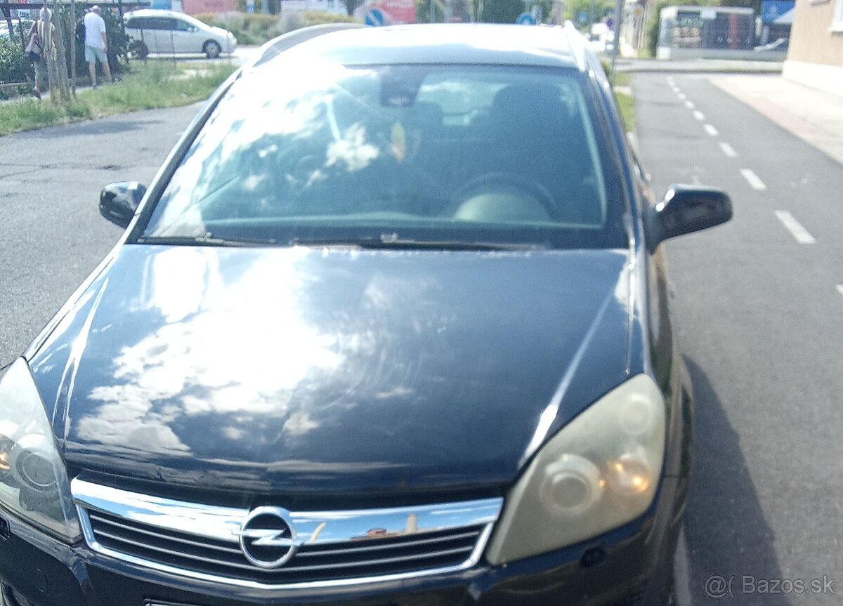 Predám Opel rok 2010