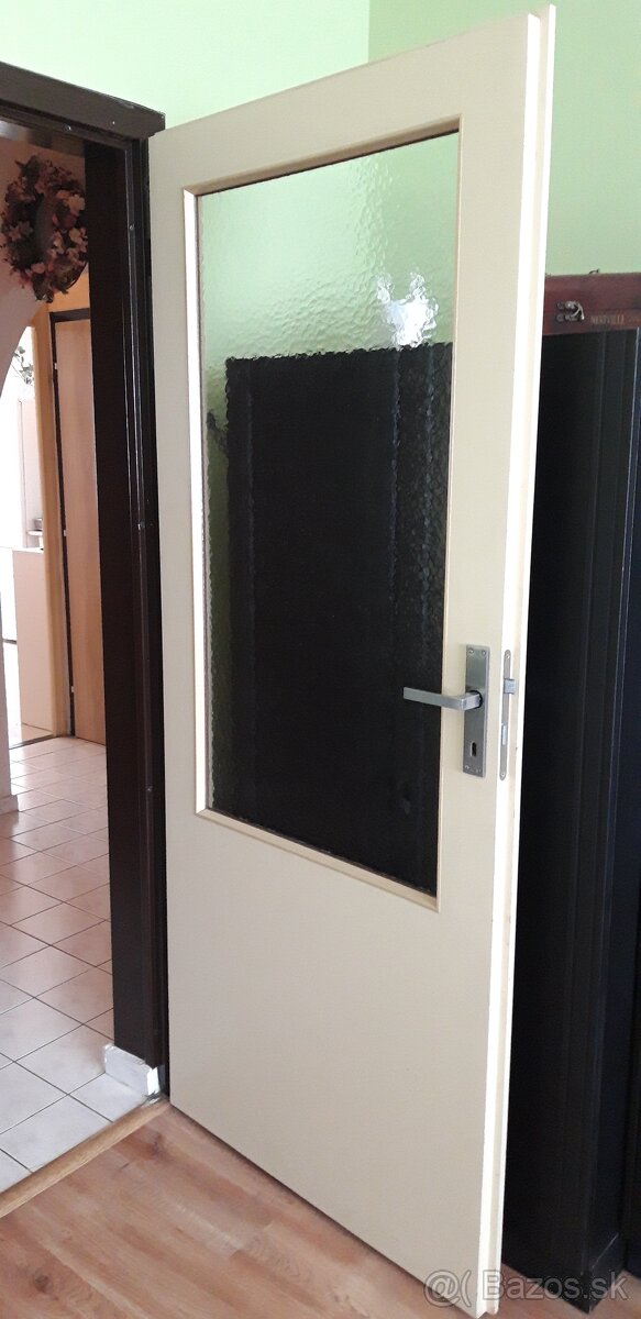 Predám interierové dvere 1ks 70 P, 1ks 80P, 1ks 80Ľ