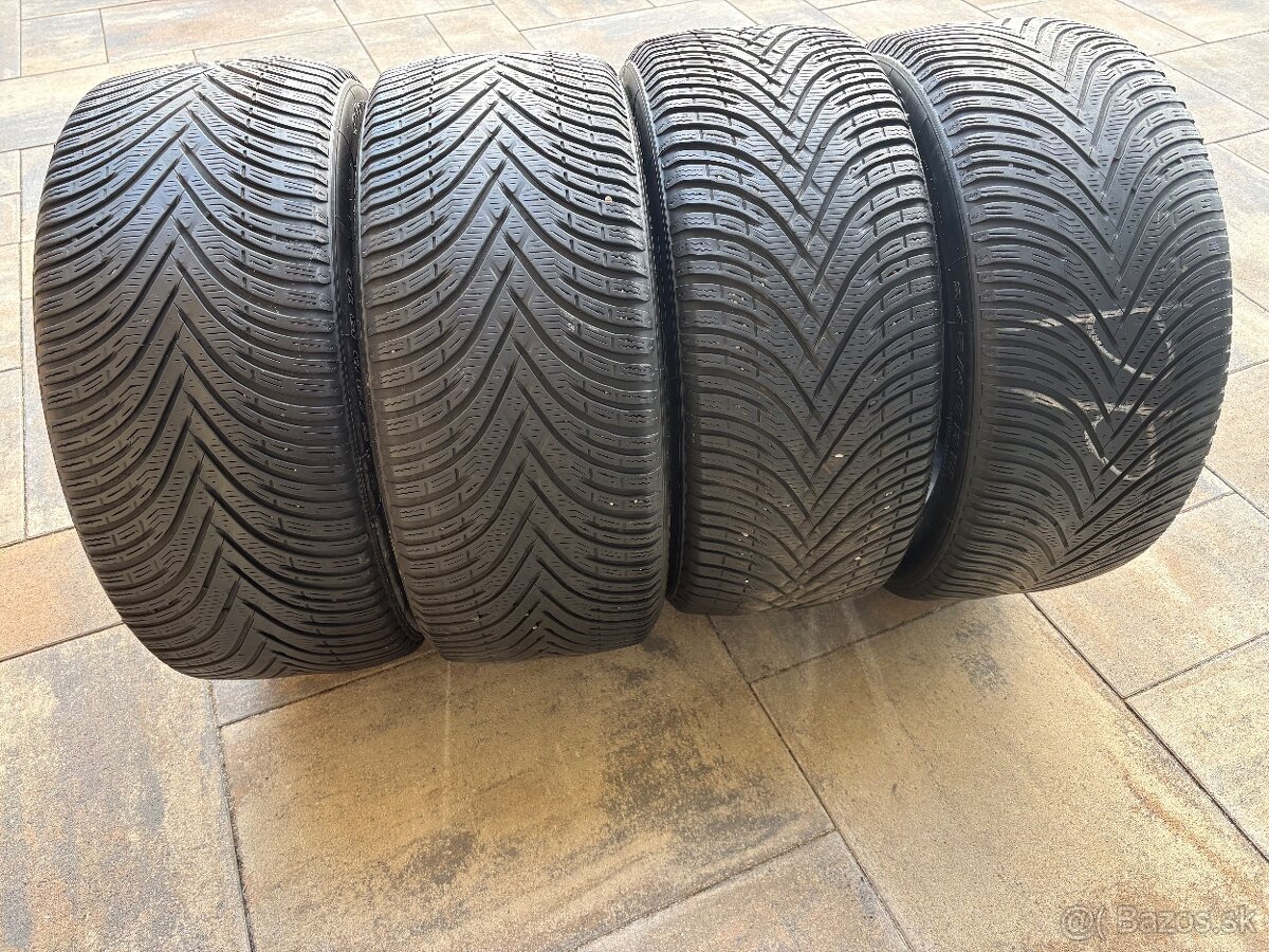 ZIMNE PNEU BFGOODRICH 245/40 R8