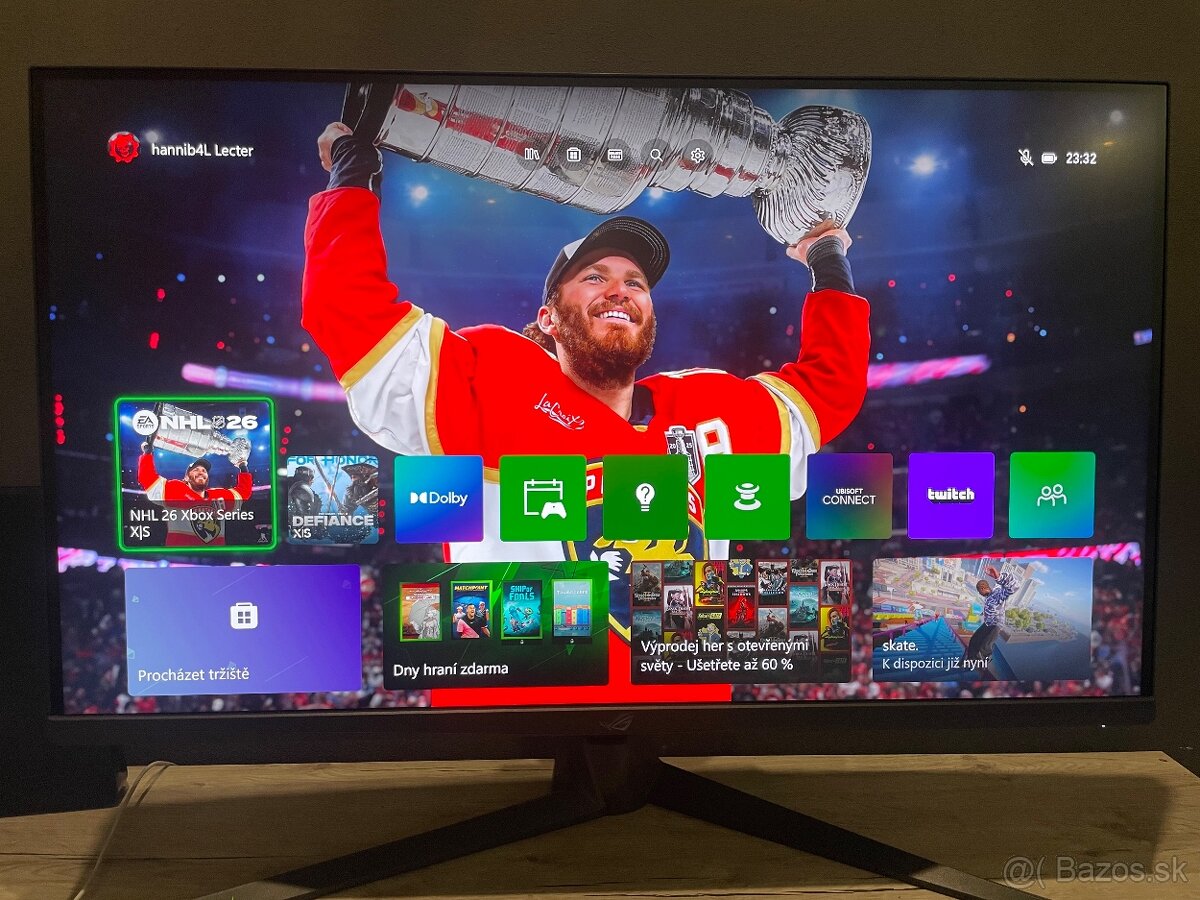 4K monitor 32" ASUS ROG Strix XG32UQ