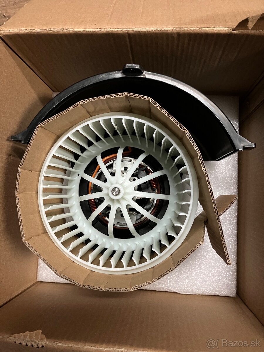 Ventilator kurenia Polcar 9580NU-1. Vw touareg / vw amarok