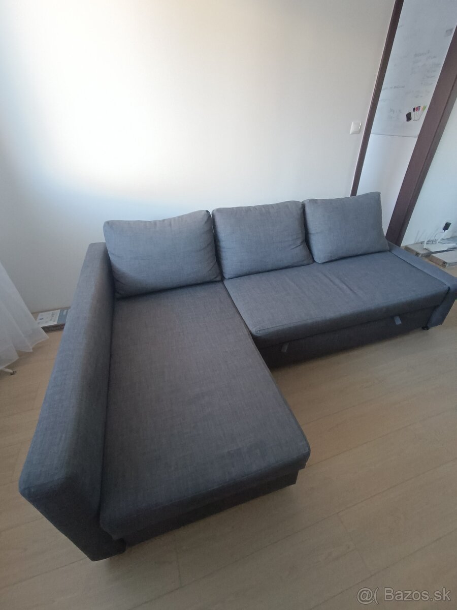 Predám tmavošedý gauč - rozkladací+úložný priestor