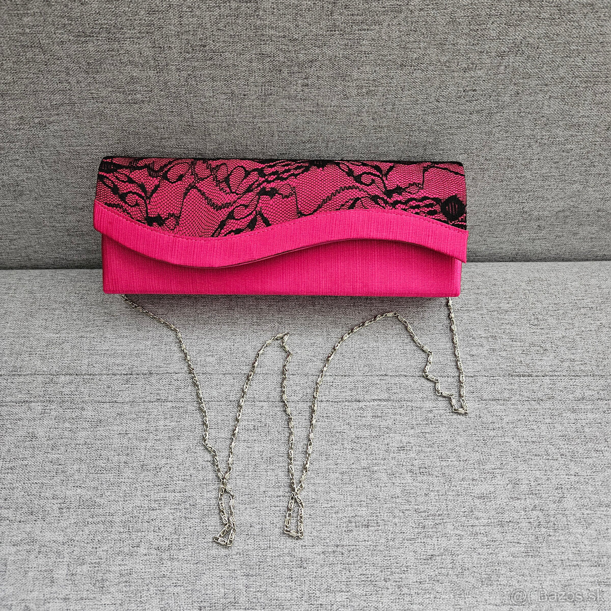 Dámska spoločenská kabelka