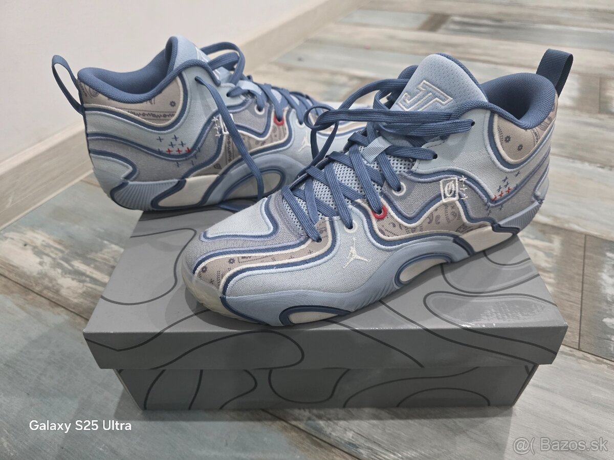 Topanky Nike Jordan velkost 45