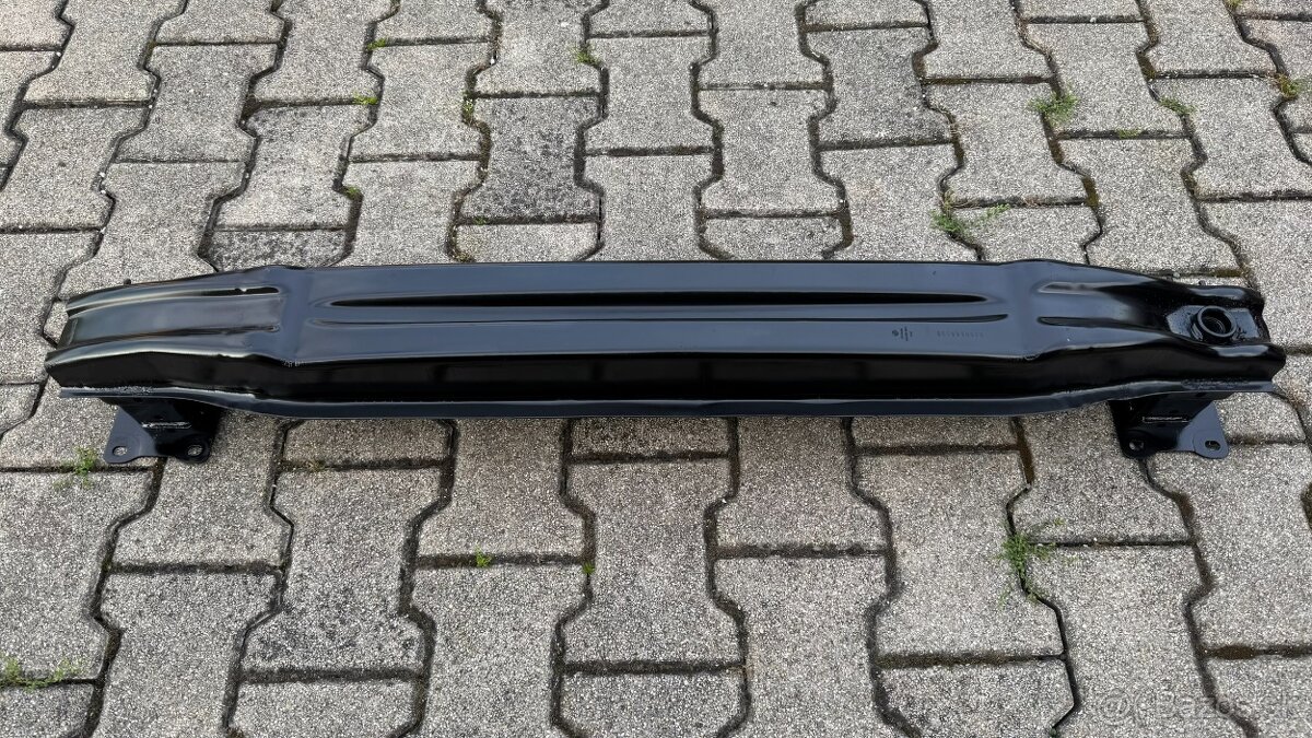 Golf 7.5, výstuha zadného nárazníka 5G0807305G