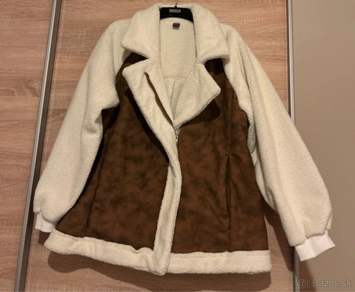 Bunda z umelej ovčej vlny