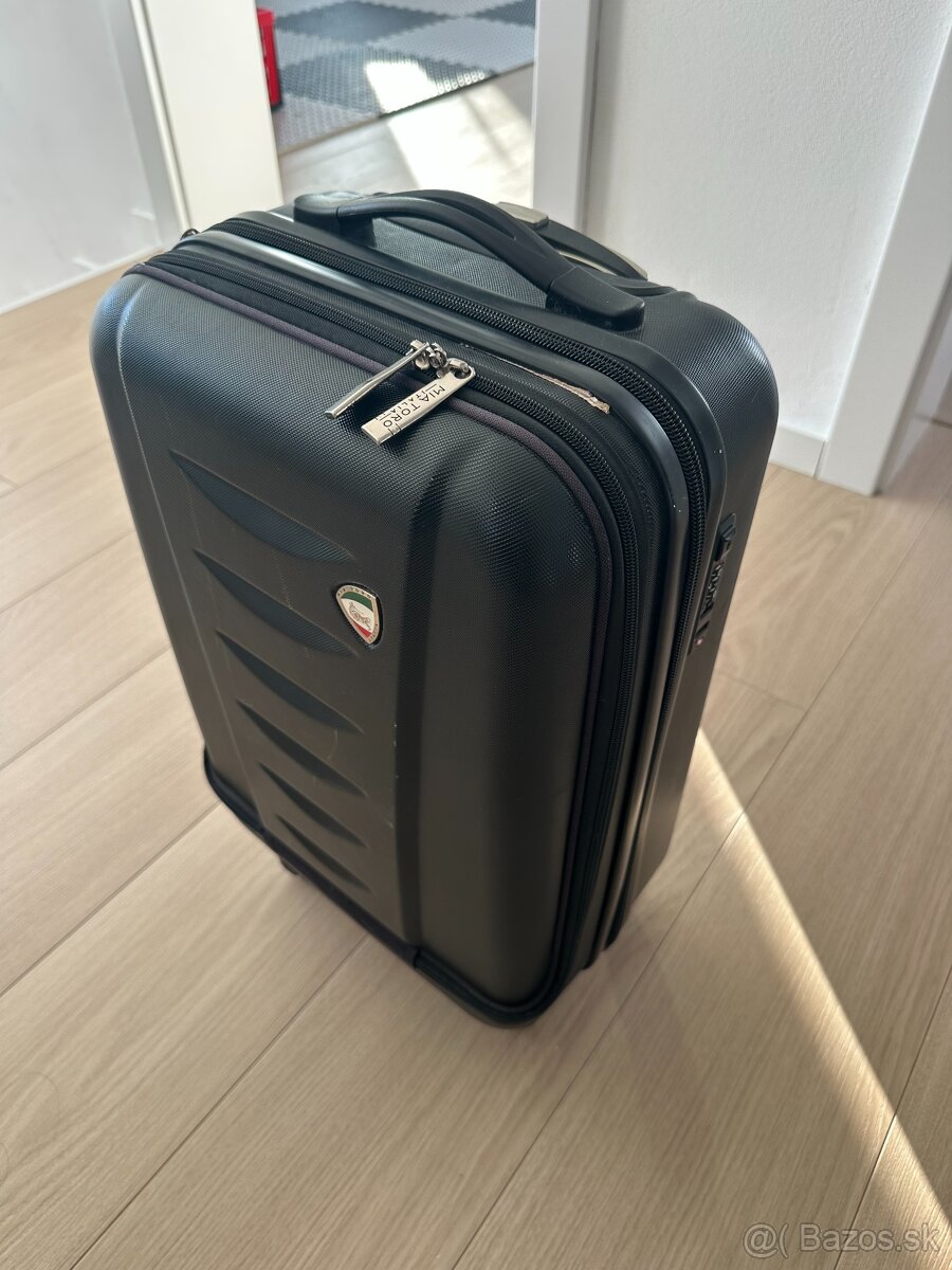 Cestovny kufor 50x35x20cm