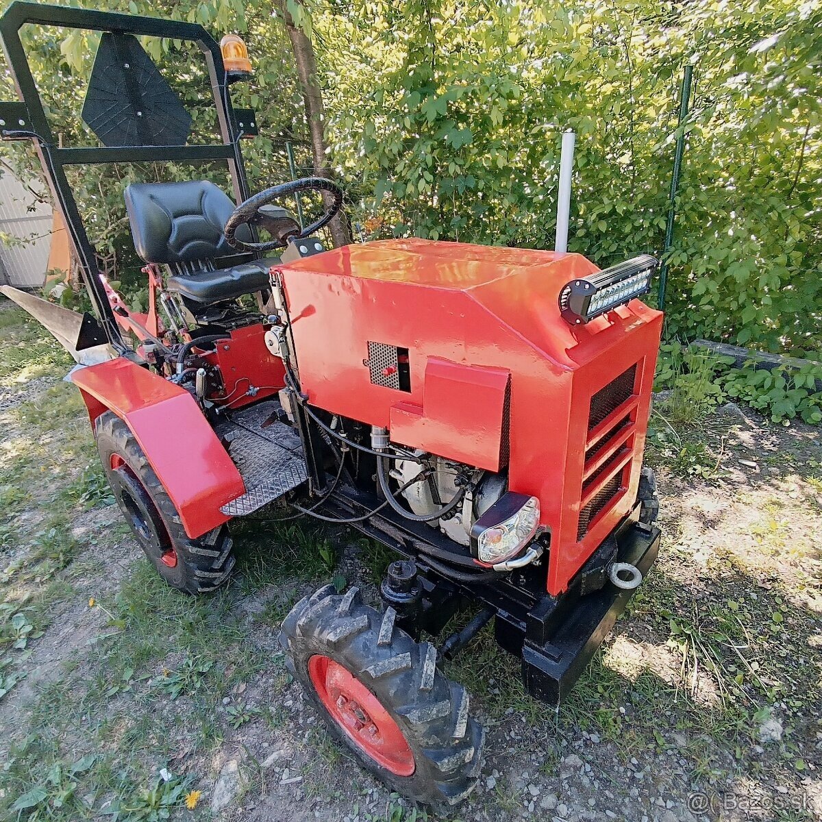Malotraktor domacej vyroby