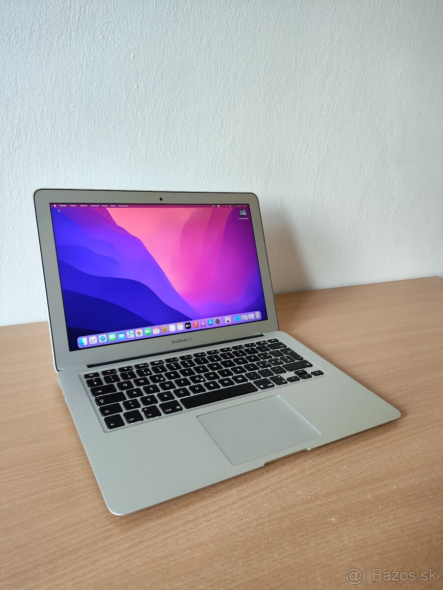 MacBook Air 2017 | i5 • 8GB • 128GB SSD