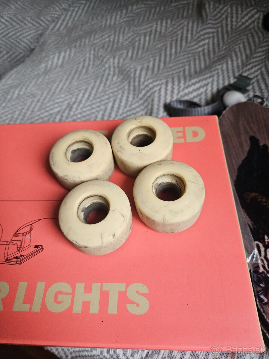 Kolieska Bones STF V3 Slim 52mm