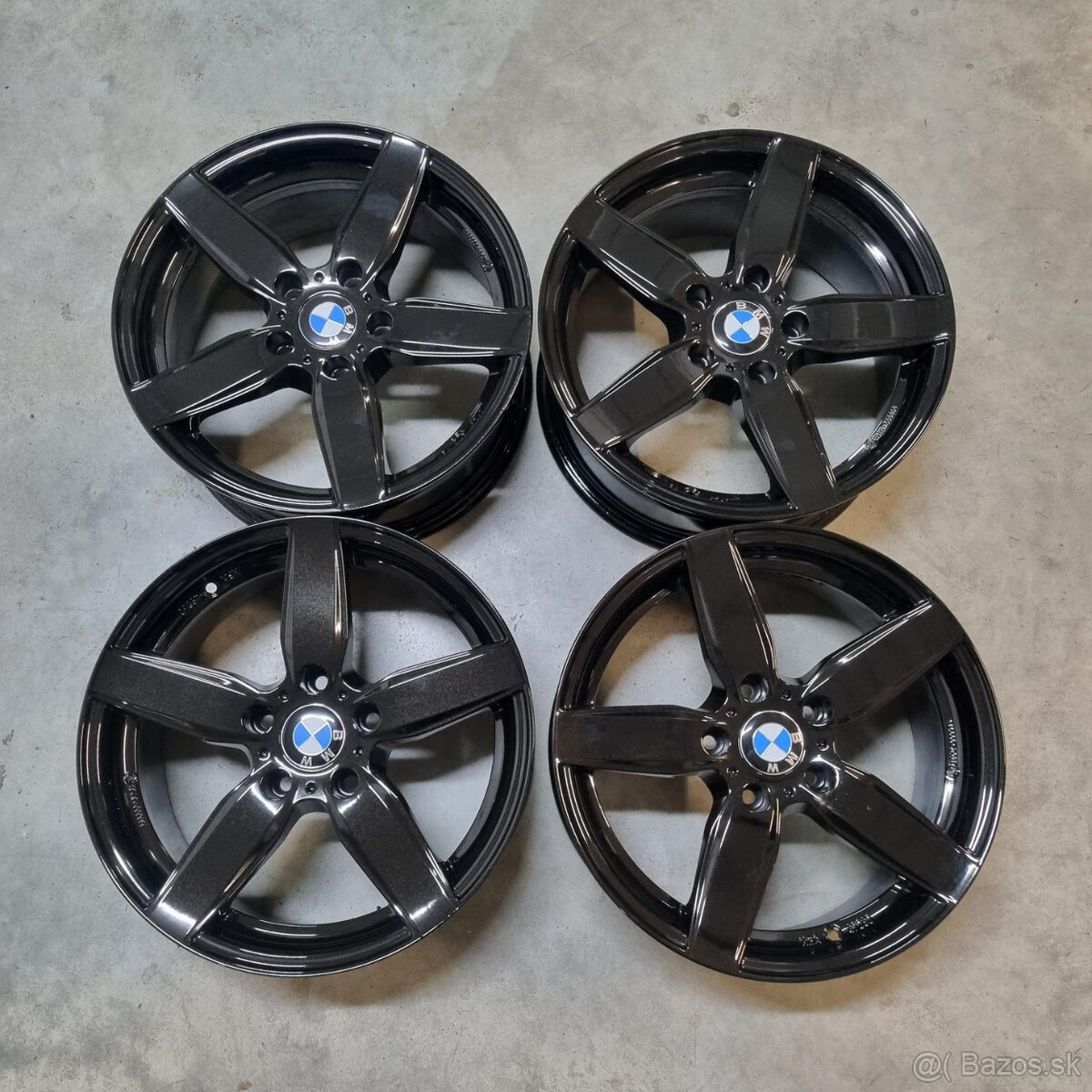 DEZENT disky 5x120 R17 7,5J ET35