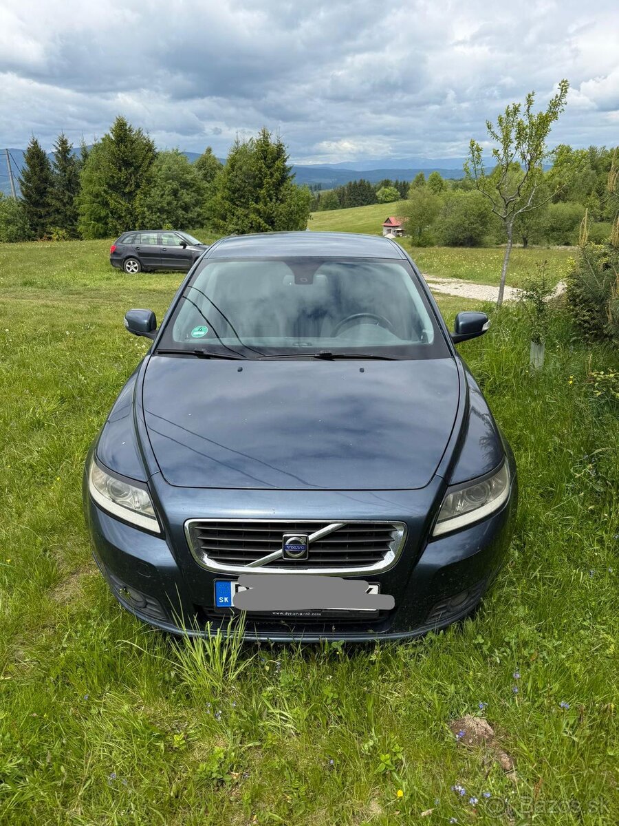 Volvo V50