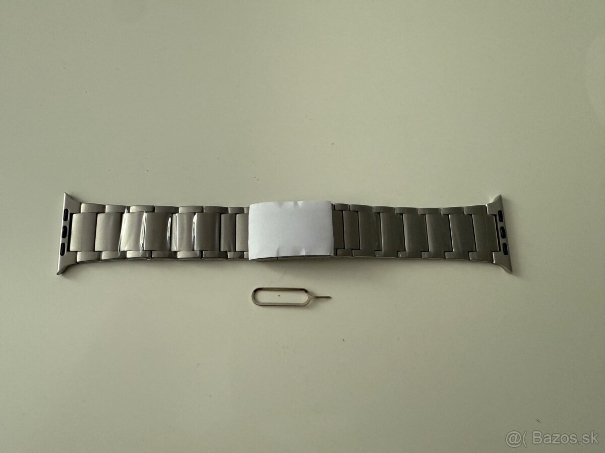 Titanovy remienok Apple Watch