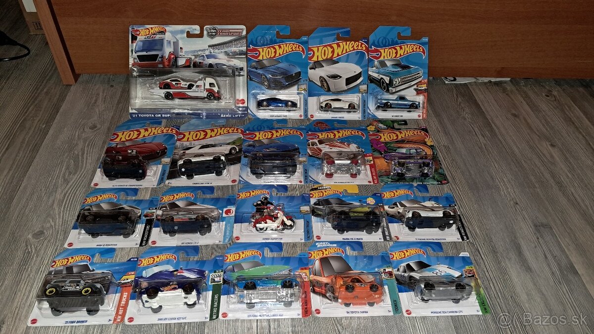 Hot wheels,japonské,americké,europské, 19ks