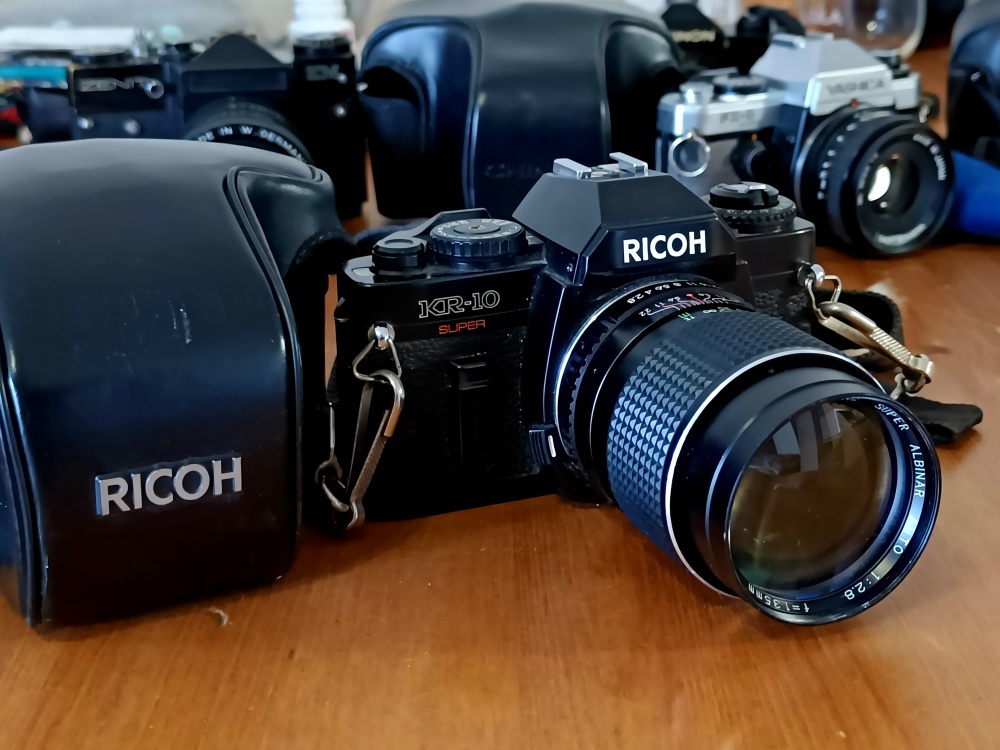 RICOH KR-10 super (Super Albinar Auto 2,8/135mm) - 1983