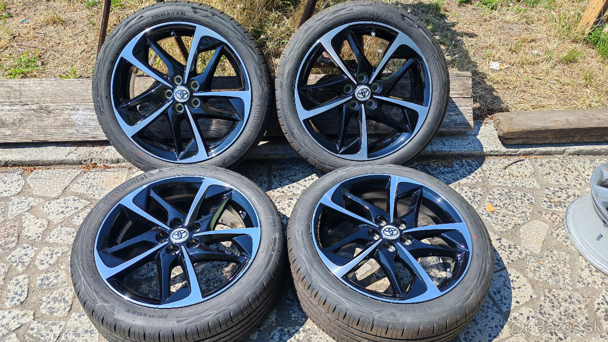 5x100 R17 --- TOYOTA YARIS