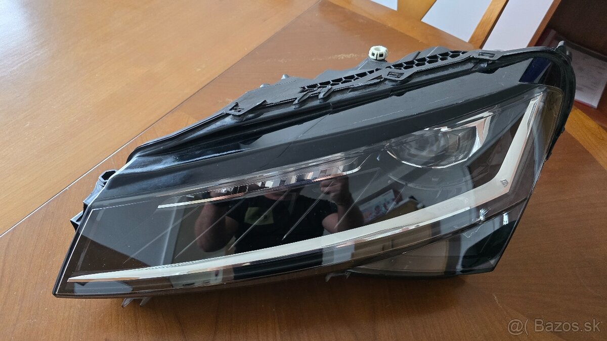 Škoda Superb 3 ľavé svetlo rok ✅️2020✅️