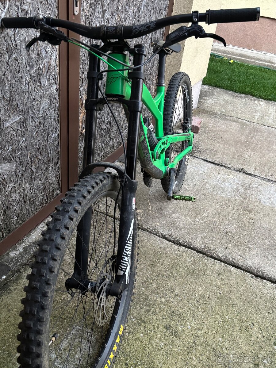 YT industries