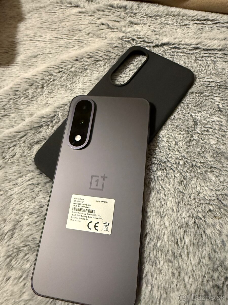 Oneplus nord 5 12/512