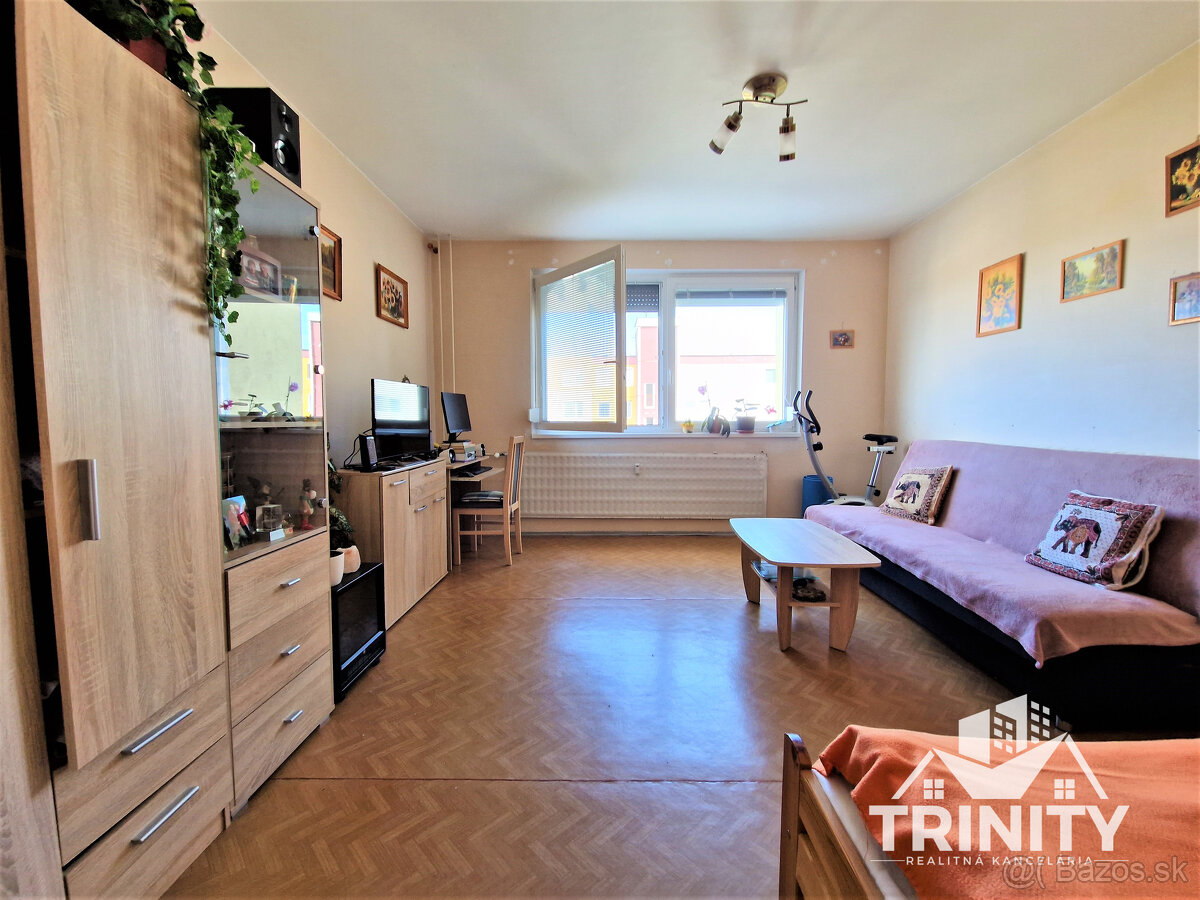 Na predaj čiastočne prerobený 1-izbový byt v meste Šurany
