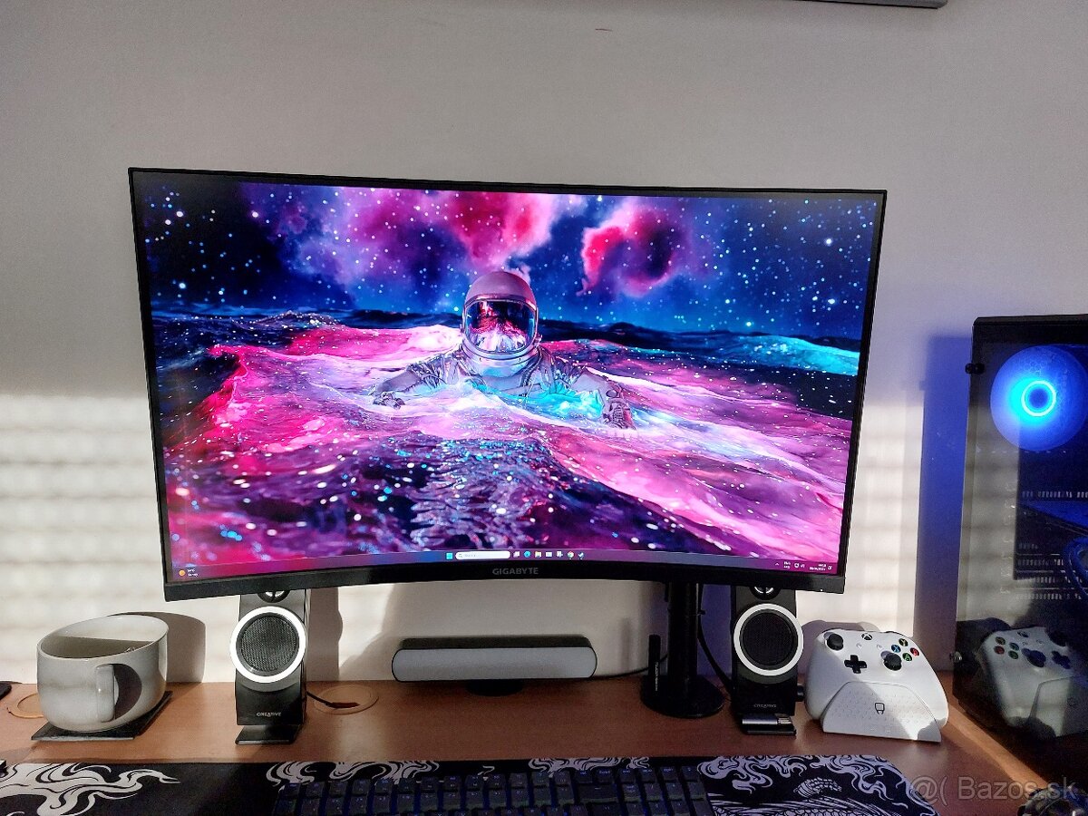 Predám GIGABYTE G32QC, 31.5", 1440p - 165Hrz