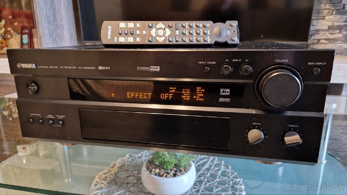 Zosilňovač Yamaha RX-V800RDS AV RECEIVER