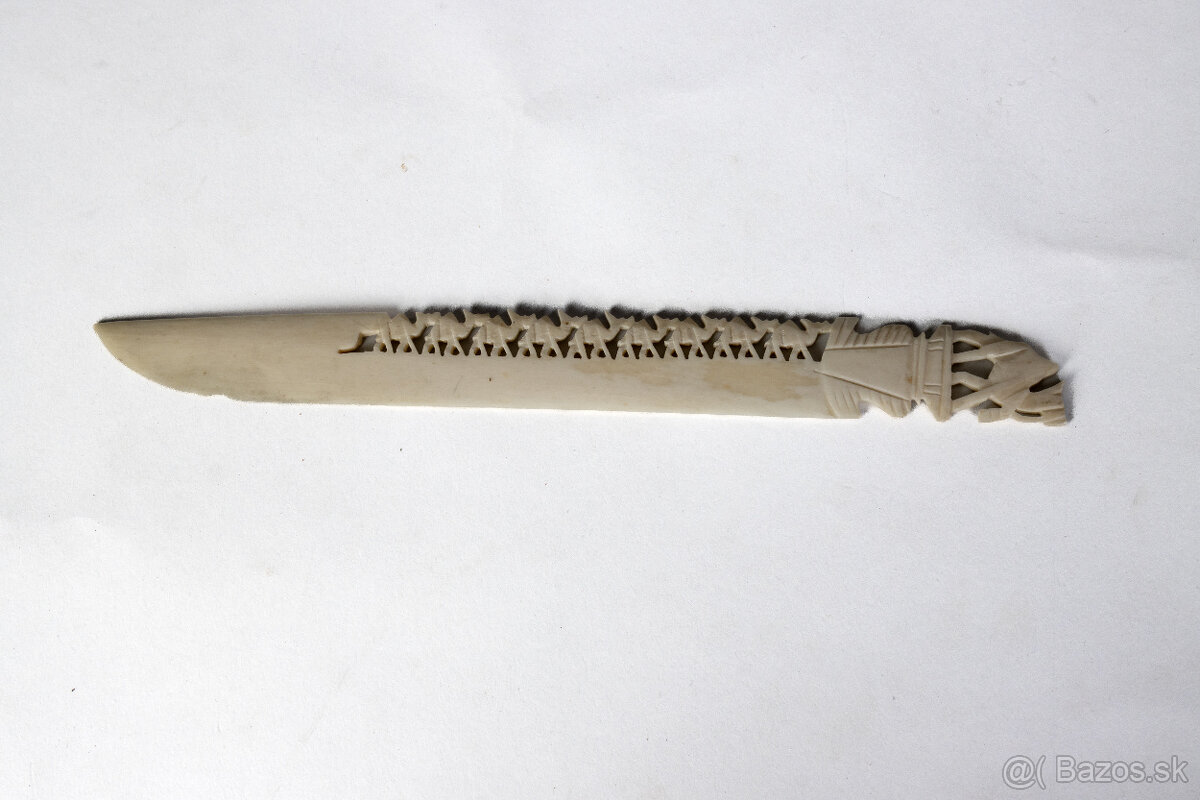 Starožitný otvárač na listy zo slonoviny