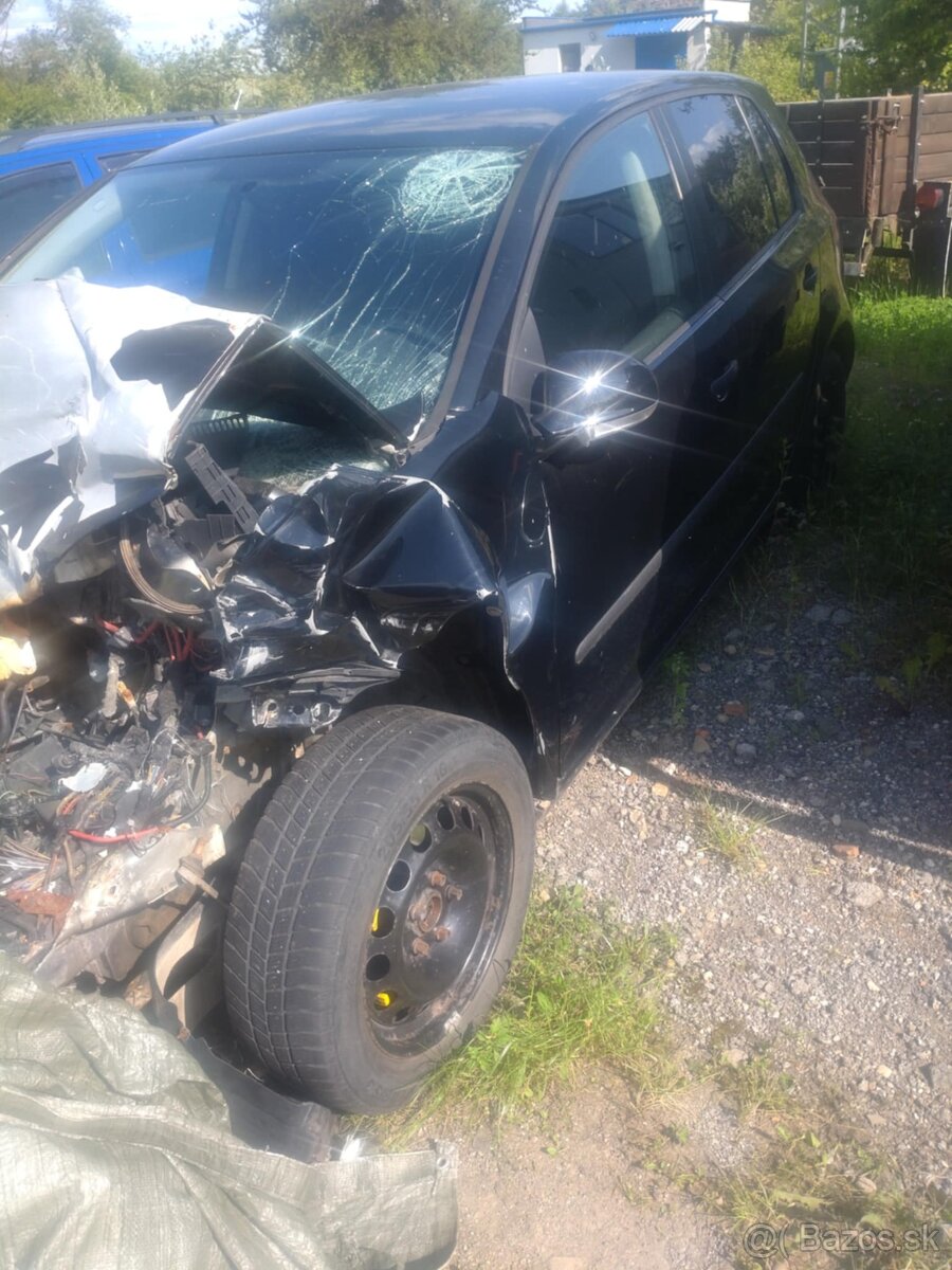 Rozpredám vw golf v