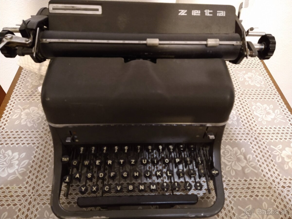 Písacie stroje
