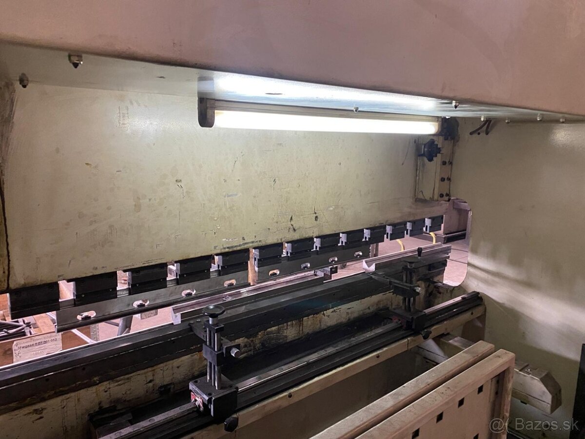 Ohraňovací lis DURMA E-30160 (9001)