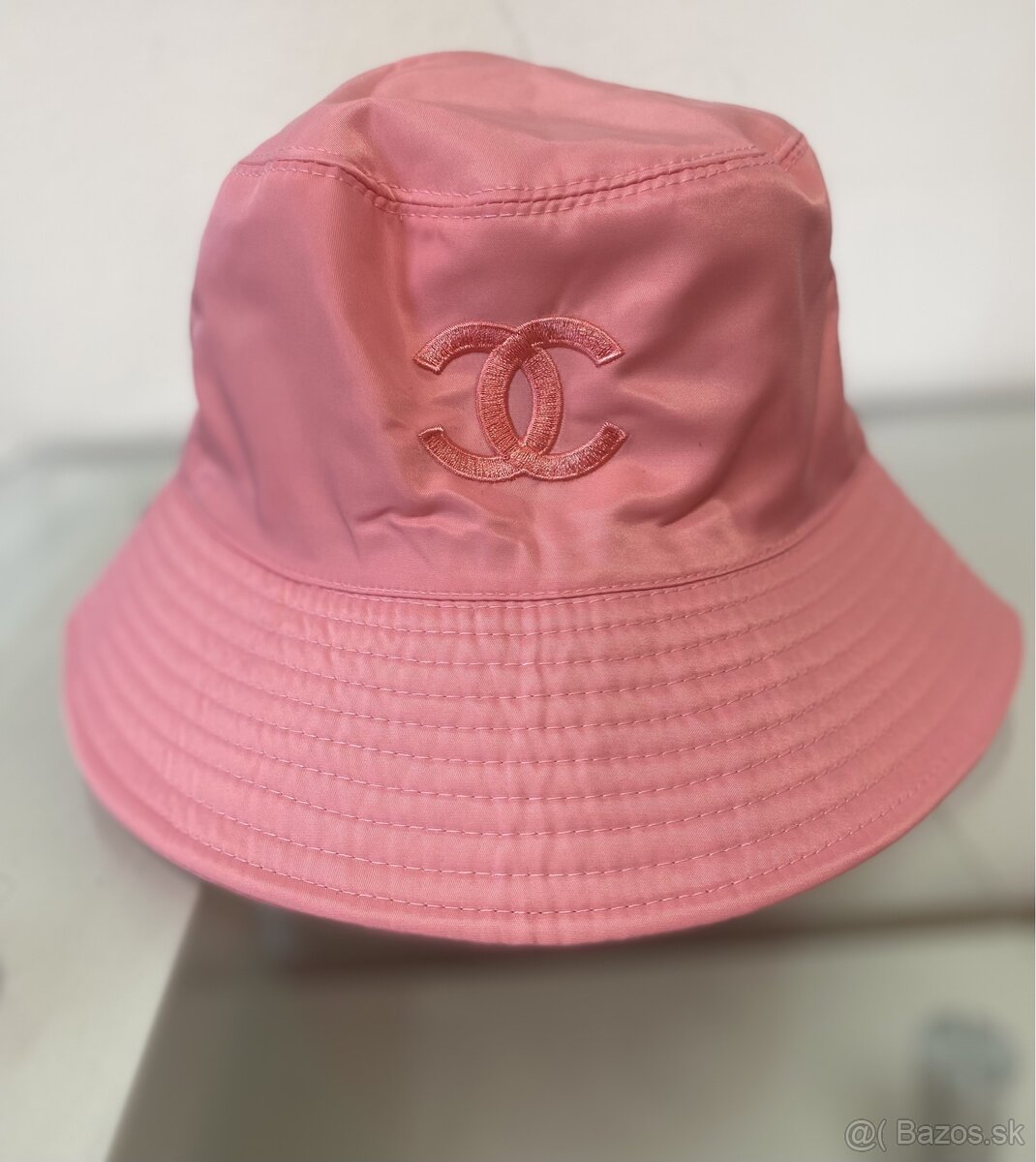 Rúžovy klobúk