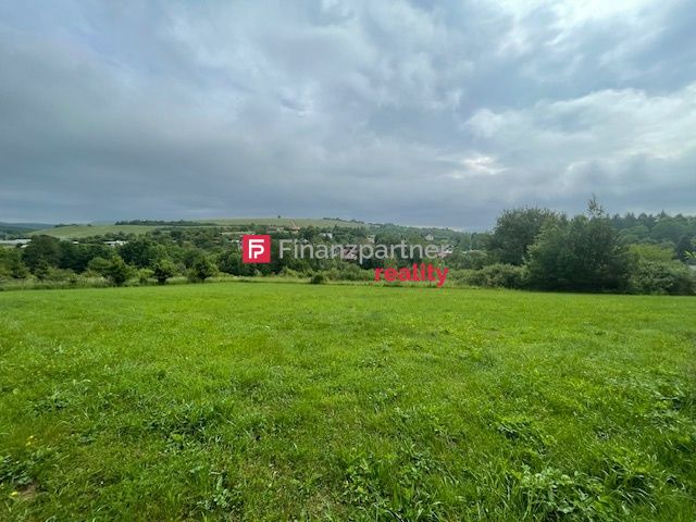 Stavebný rovinatý pozemok v dosahu MHD (F568-14-ANMi)