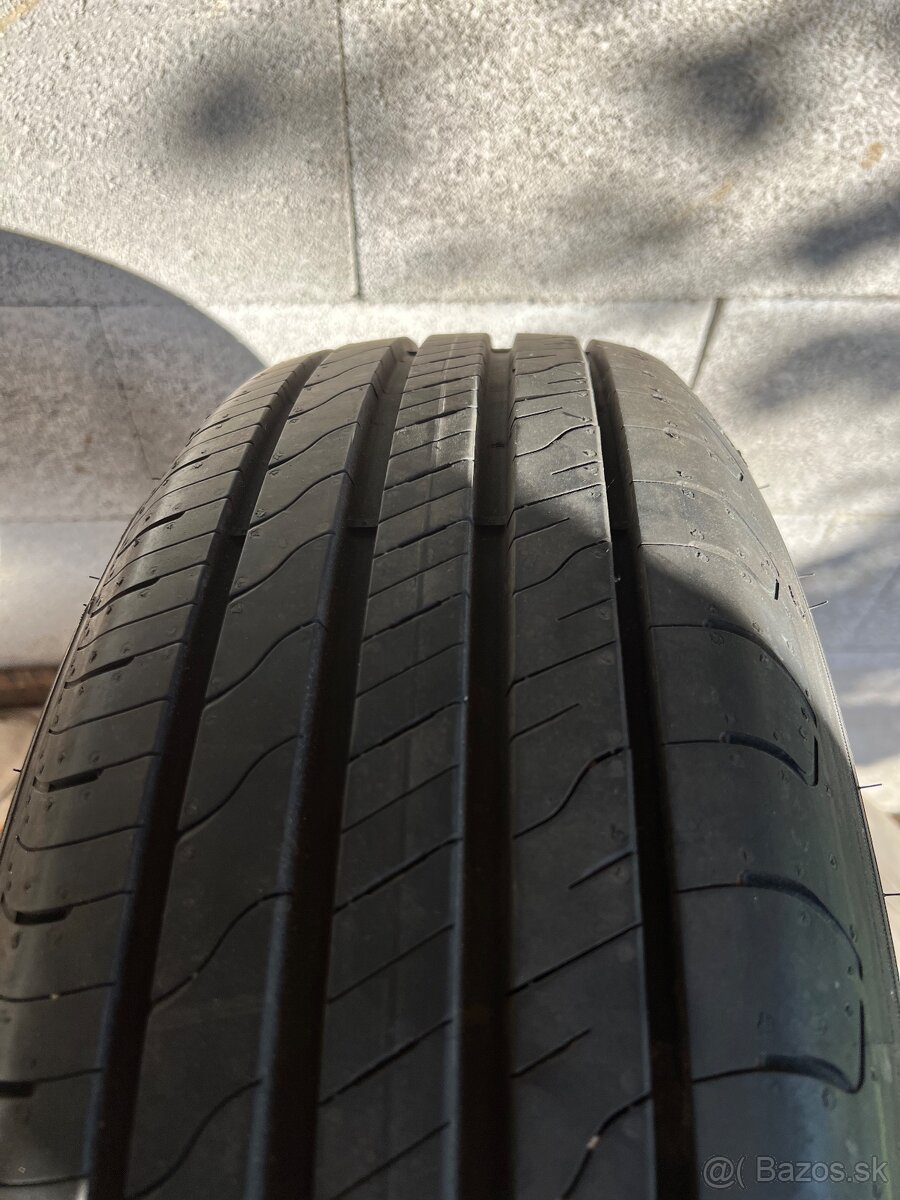 Letné pneu 225/65/R17 Goodyear