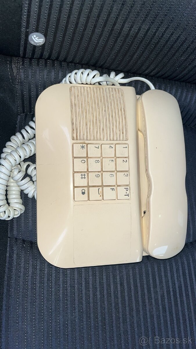 Pevná linka telefón