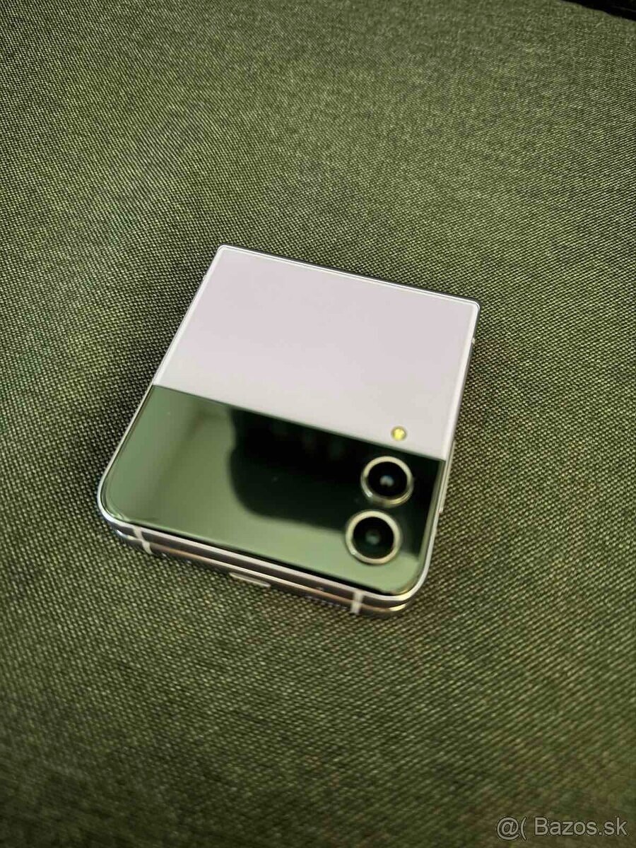 Samsung Galaxy Z Flip 4 128GB