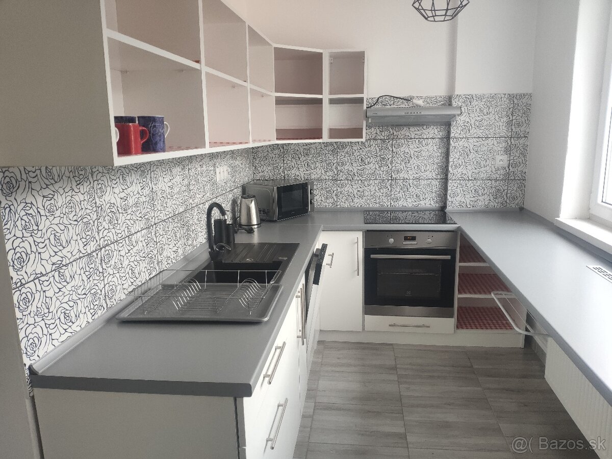 3 - izbový byt Lietavská Lúčka - kompletná rekonštrukcia