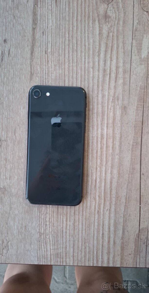 Predám iPhone
