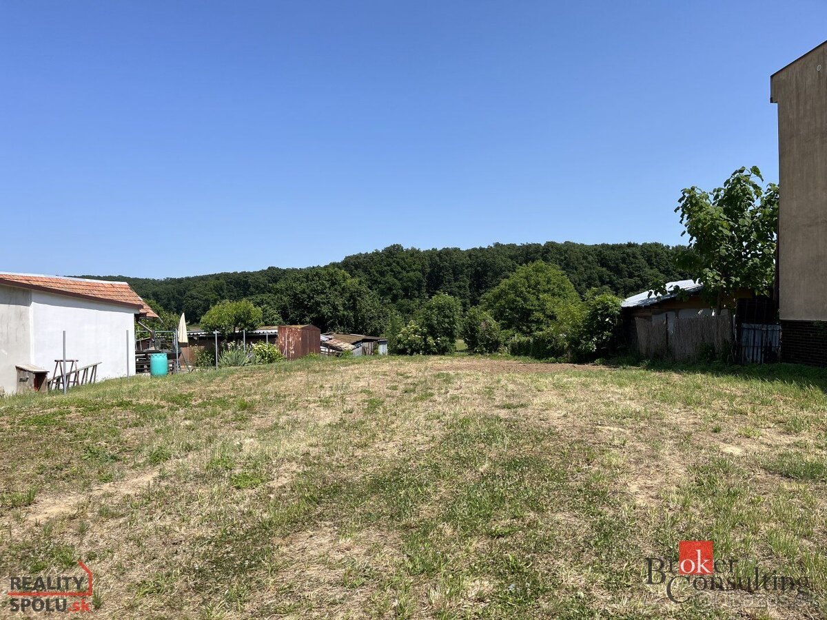 Stavebný pozemok, Tehla, 811 m²